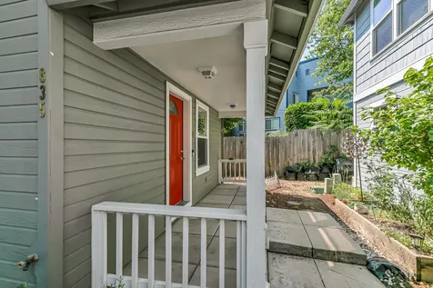 835 Blackberry Lane Ashland OR 97520
