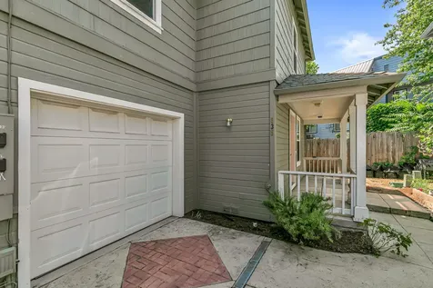 835 Blackberry Lane Ashland OR 97520