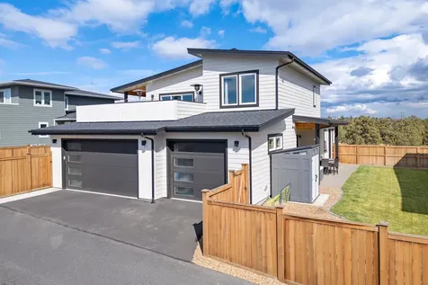3769 SW 43rd Street Redmond OR 97756
