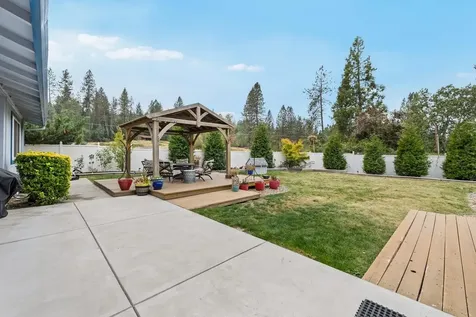 100 Covey Lane Grants Pass OR 97527