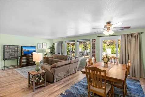 100 Covey Lane Grants Pass OR 97527