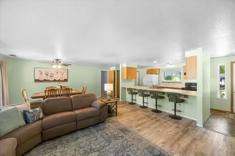 100 Covey Lane Grants Pass OR 97527