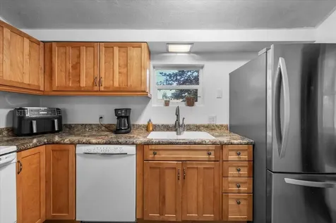 1906 Prune Street Medford OR 97501