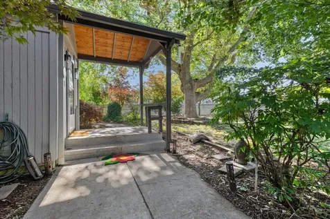 1906 Prune Street Medford OR 97501