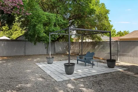 1906 Prune Street Medford OR 97501