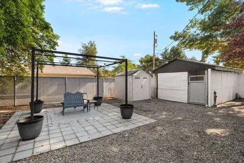 1906 Prune Street Medford OR 97501