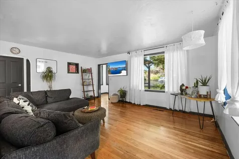 1906 Prune Street Medford OR 97501