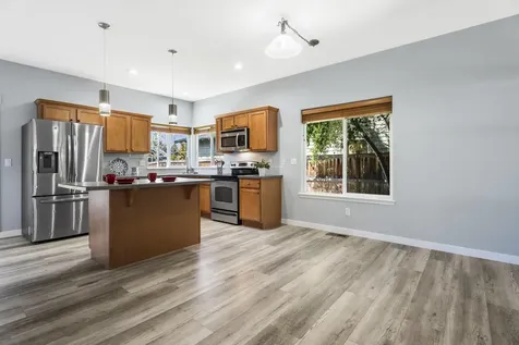 20653 Songbird Lane Bend OR 97702