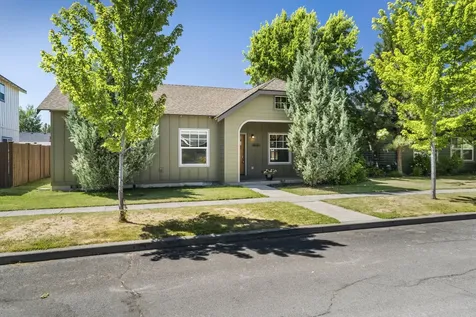 20653 Songbird Lane Bend OR 97702