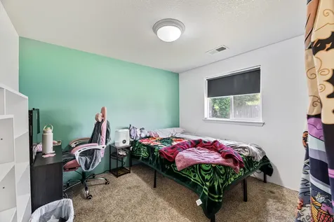 2211 Arlington Drive Medford OR 97501
