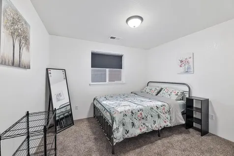 2211 Arlington Drive Medford OR 97501