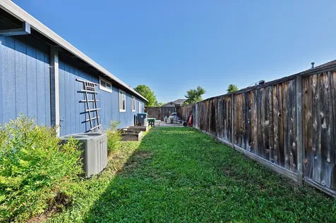 2211 Arlington Drive Medford OR 97501