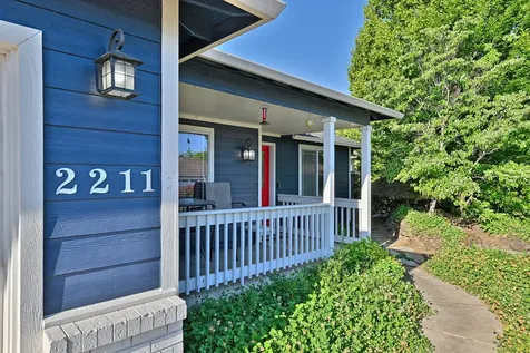 2211 Arlington Drive Medford OR 97501