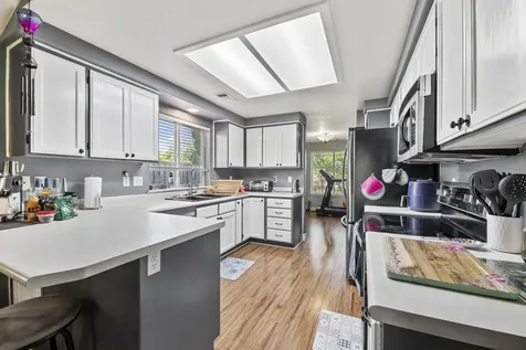 2211 Arlington Drive Medford OR 97501