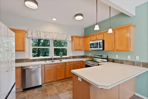 3564 SW Salmon Avenue Redmond OR 97756
