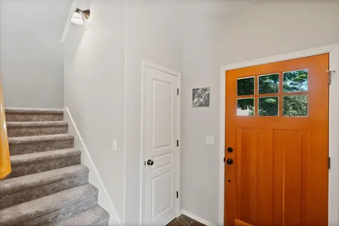 3564 SW Salmon Avenue Redmond OR 97756