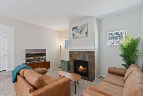 3564 SW Salmon Avenue Redmond OR 97756