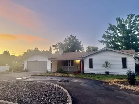 2080 Alamar Street Medford OR 97501