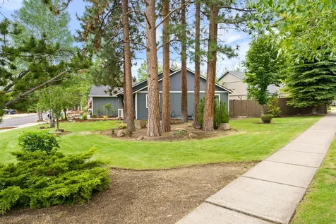 19801 Water Fowl Lane Bend OR 97702