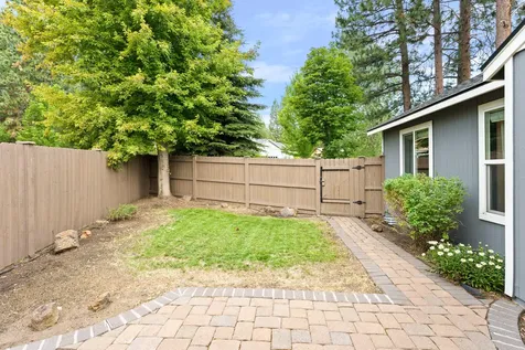 19801 Water Fowl Lane Bend OR 97702