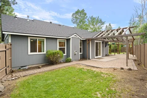 19801 Water Fowl Lane Bend OR 97702