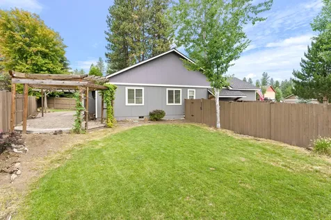 19801 Water Fowl Lane Bend OR 97702