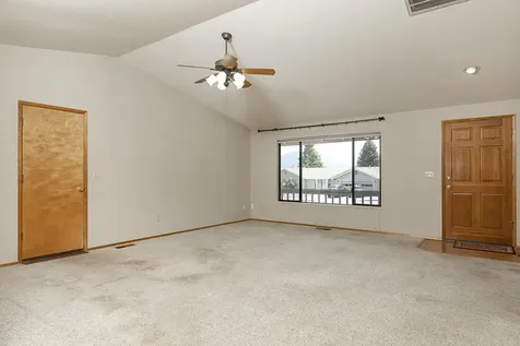 910 NW Carol Drive Grants Pass OR 97526