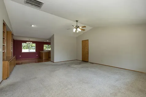 910 NW Carol Drive Grants Pass OR 97526