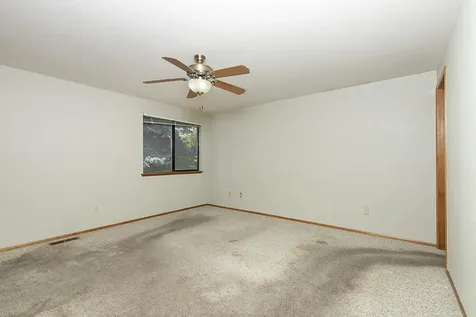 910 NW Carol Drive Grants Pass OR 97526