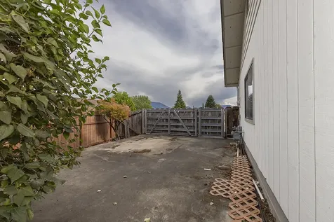 910 NW Carol Drive Grants Pass OR 97526