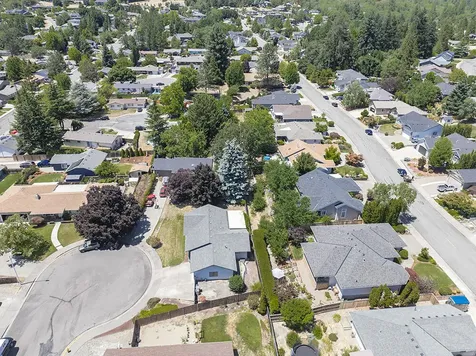 910 NW Carol Drive Grants Pass OR 97526