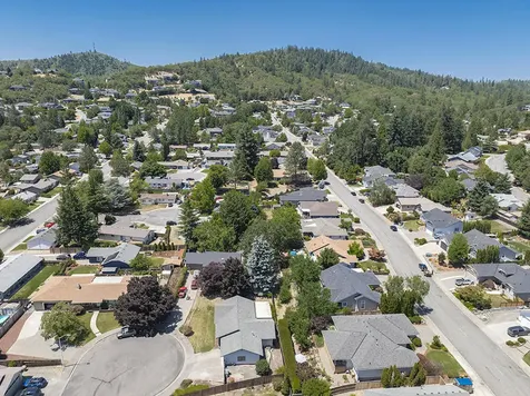 910 NW Carol Drive Grants Pass OR 97526