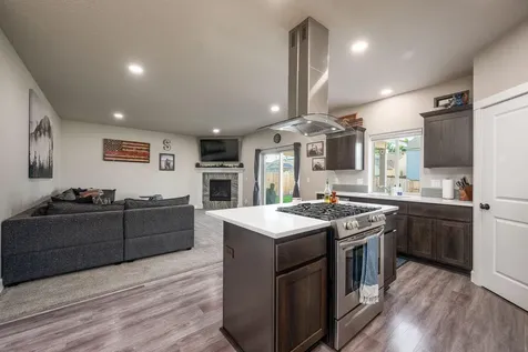 2383 SW Newberry Loop Redmond OR 97756