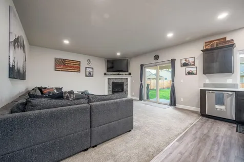 2383 SW Newberry Loop Redmond OR 97756