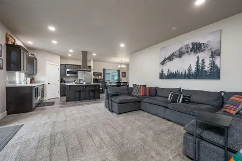 2383 SW Newberry Loop Redmond OR 97756