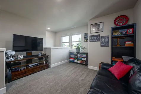 2383 SW Newberry Loop Redmond OR 97756