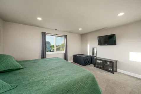 2383 SW Newberry Loop Redmond OR 97756