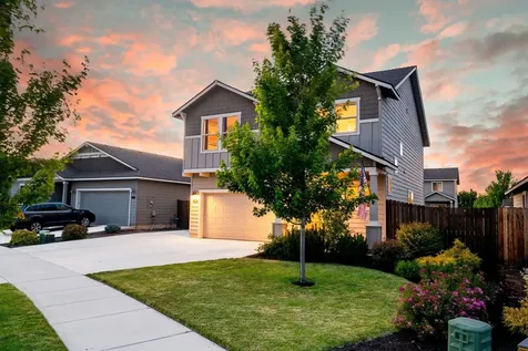 2383 SW Newberry Loop Redmond OR 97756