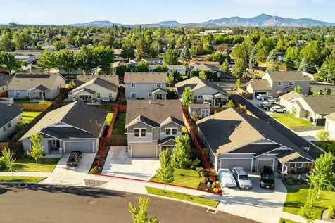 2383 SW Newberry Loop Redmond OR 97756