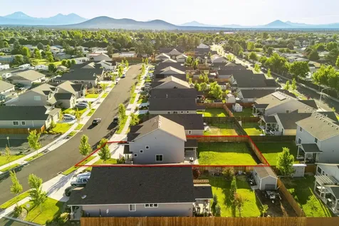 2383 SW Newberry Loop Redmond OR 97756