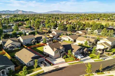 2383 SW Newberry Loop Redmond OR 97756