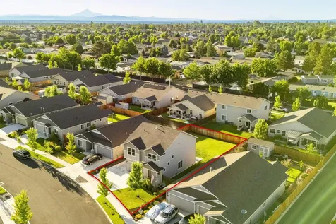 2383 SW Newberry Loop Redmond OR 97756