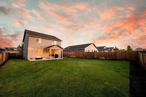 2383 SW Newberry Loop Redmond OR 97756