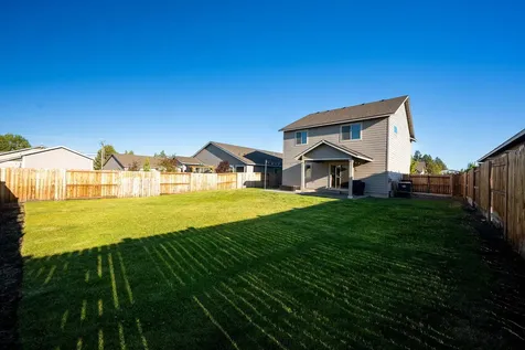 2383 SW Newberry Loop Redmond OR 97756