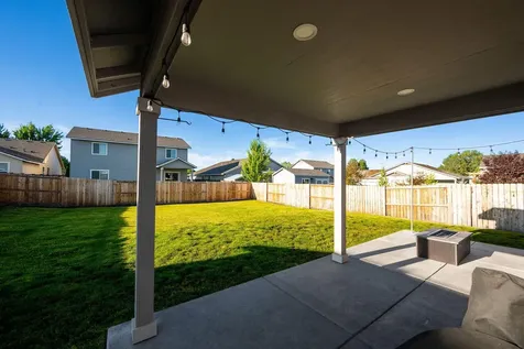 2383 SW Newberry Loop Redmond OR 97756