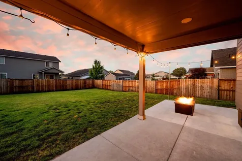 2383 SW Newberry Loop Redmond OR 97756