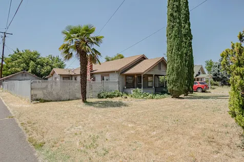13 Kenwood Avenue Medford OR 97501