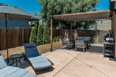 1049 SE 6th Street Bend OR 97702