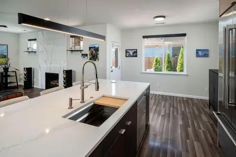 1049 SE 6th Street Bend OR 97702