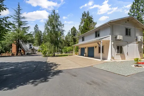3806 Jumpoff Joe Creek Road Grants Pass OR 97526